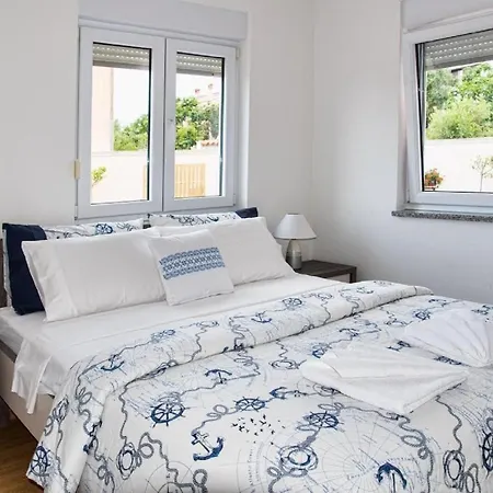 Family Friendly With A Swimming Pool Vinkuran, - 15736 普拉