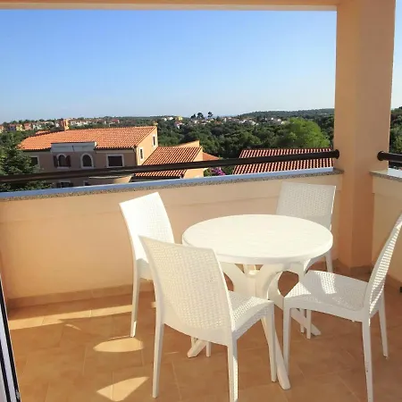 公寓 Family Friendly With A Swimming Pool Vinkuran, - 15736 普拉