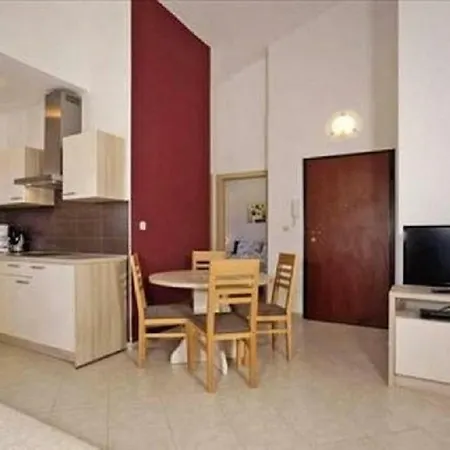 公寓 Family Friendly With A Swimming Pool Vinkuran, - 15736 普拉