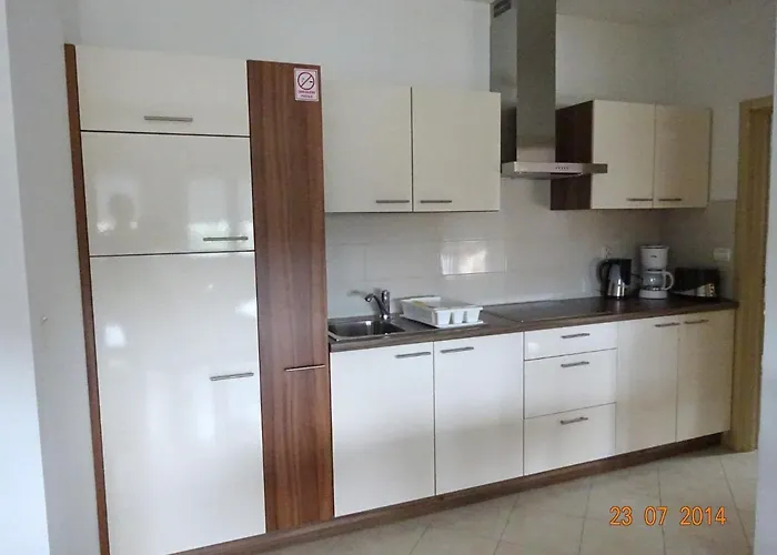 Apartment Family Friendly With A Swimming Pool Vinkuran, - 15736 Pula